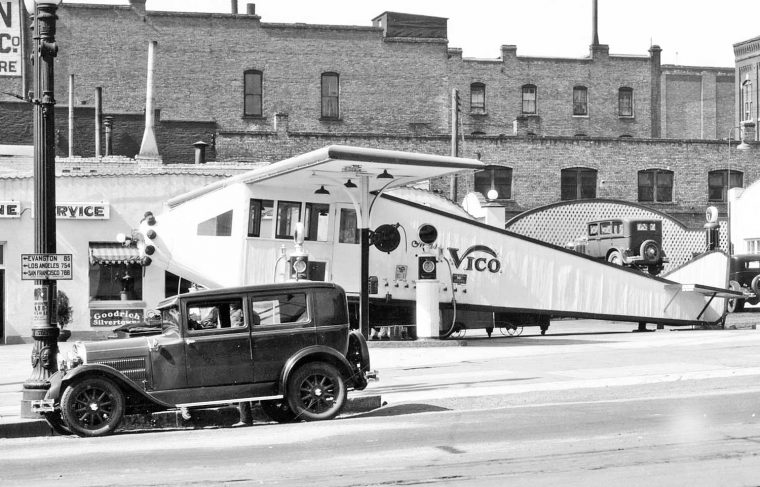 Airplane-service-gasoline-station-1929-1-760x487.jpg