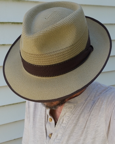 akubra capricorn_20190527_142900_400x502.jpg