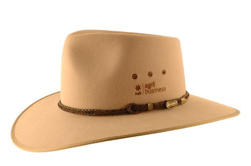 Akubra-Cattleman-sand---laser-engraving.jpg