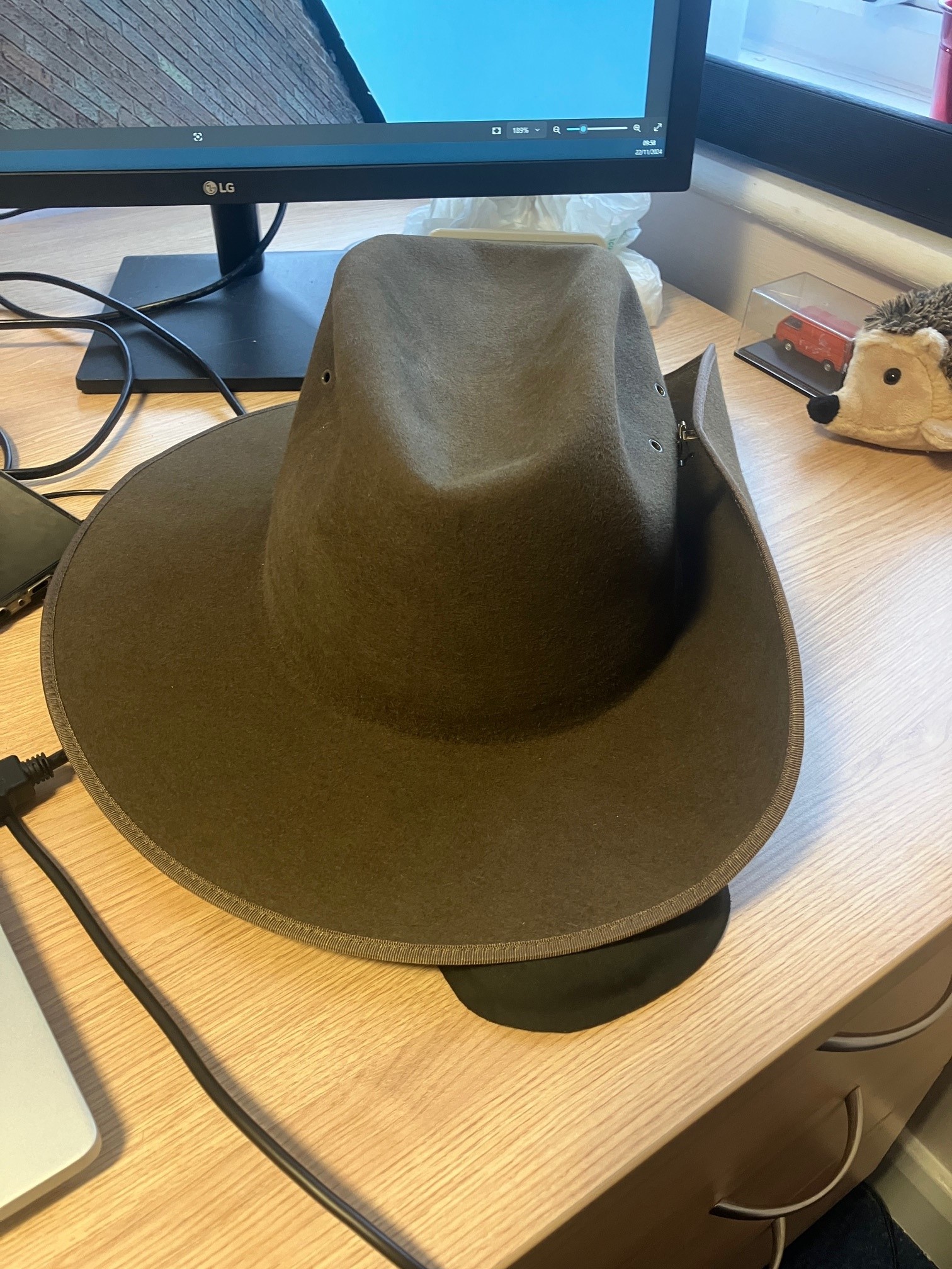 Akubra slouch.jpg