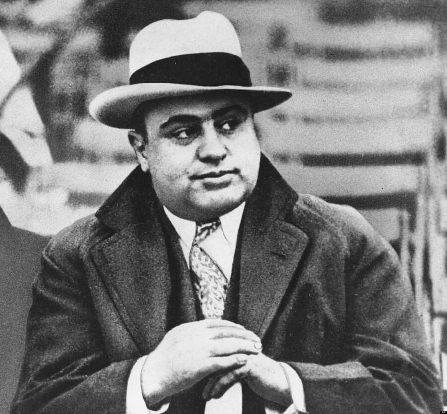 Al-Capone-900x833.jpg