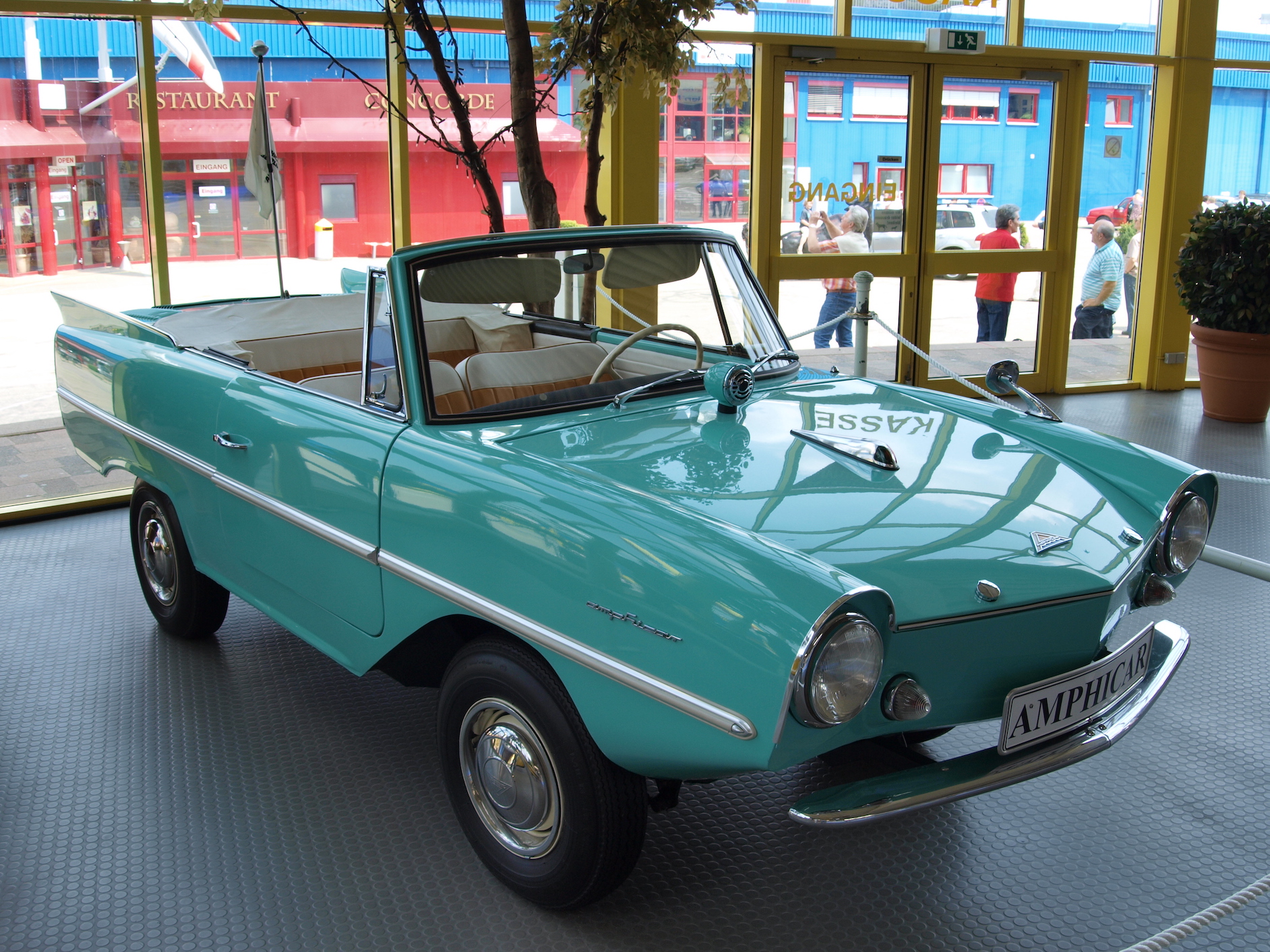 Amphicar_p1.jpg