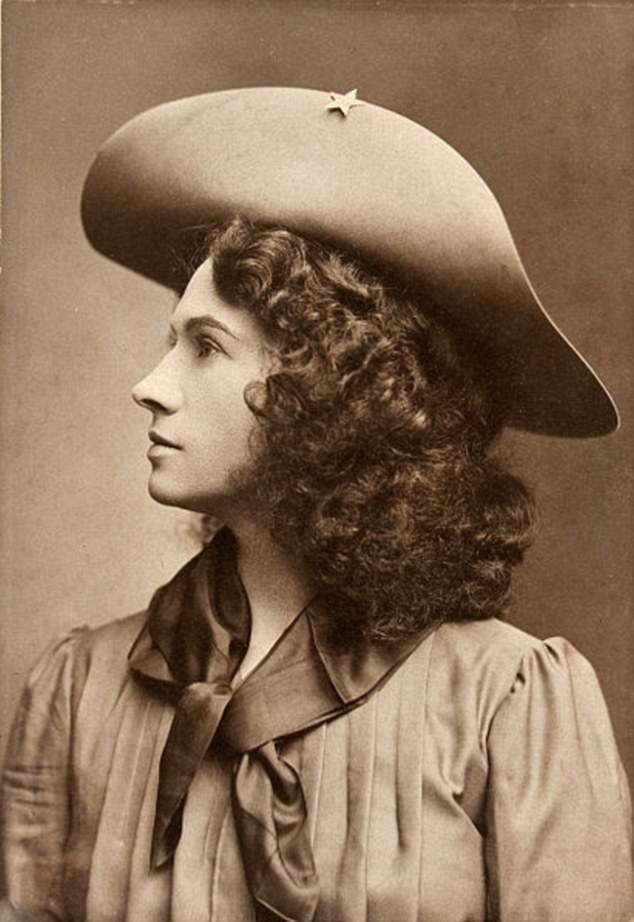 Annie Oakley.jpg