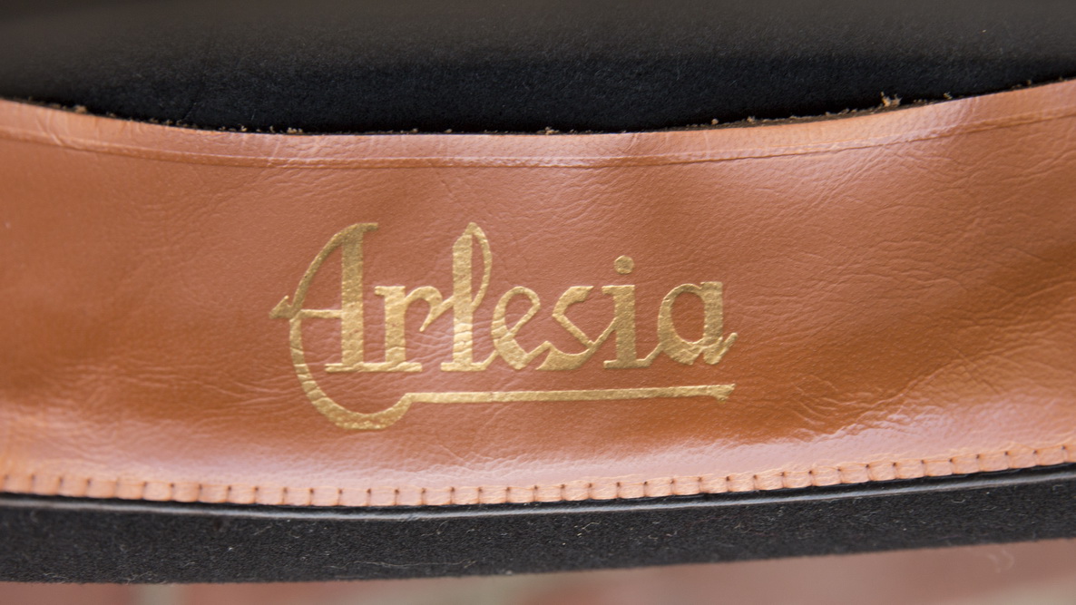 arlesia black_9.jpg