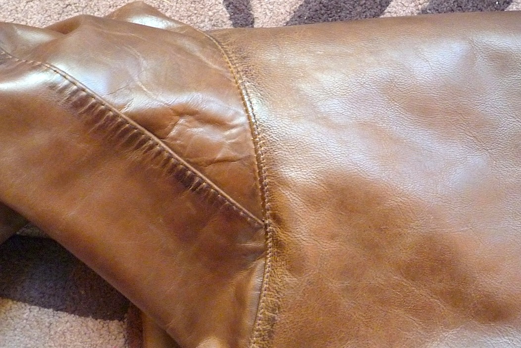 AVI Leather A-2 043.JPG