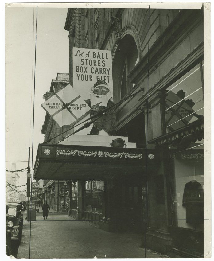 Ball_Stores_Muncie_Christmas_1930s.jpg