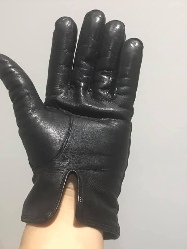 blgloves02.jpg