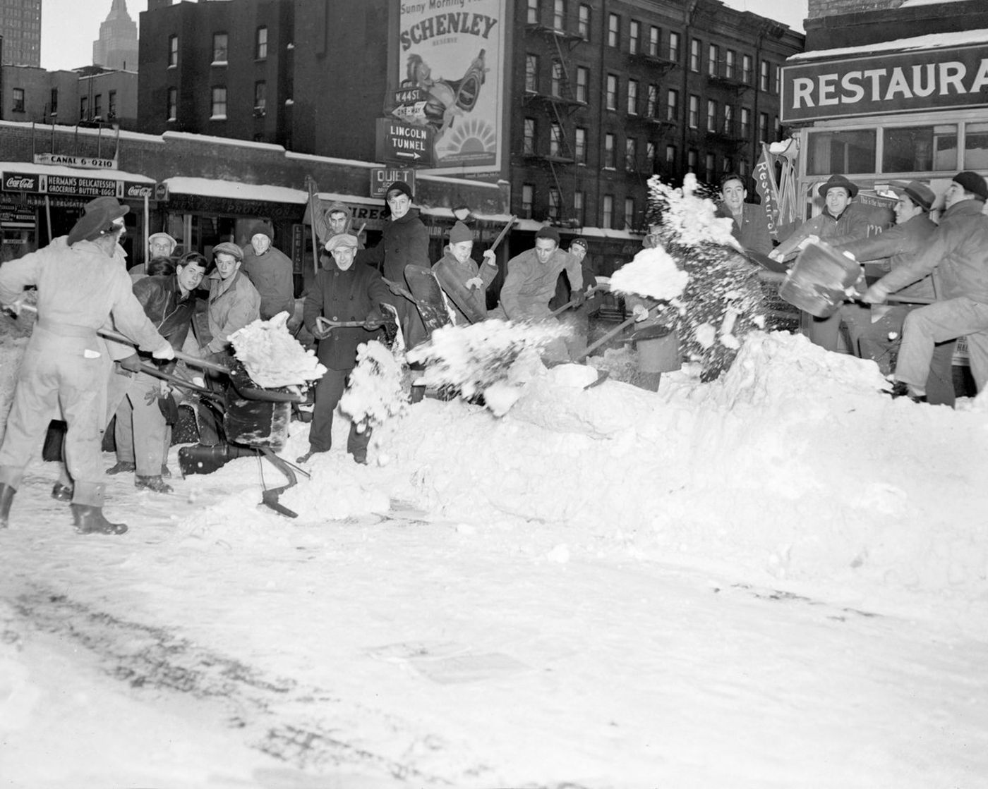 Blizzard_of_1947.jpg