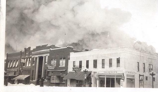 Bobs_Clothing_Church_Fire_1936.jpg