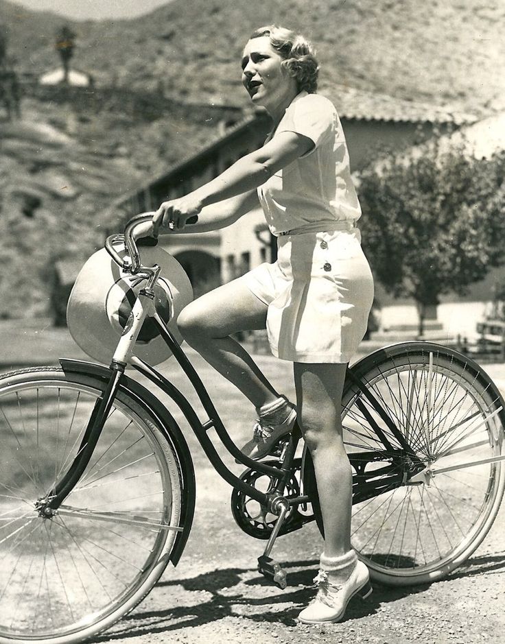 bond & bike 3 mary-pickford.jpg