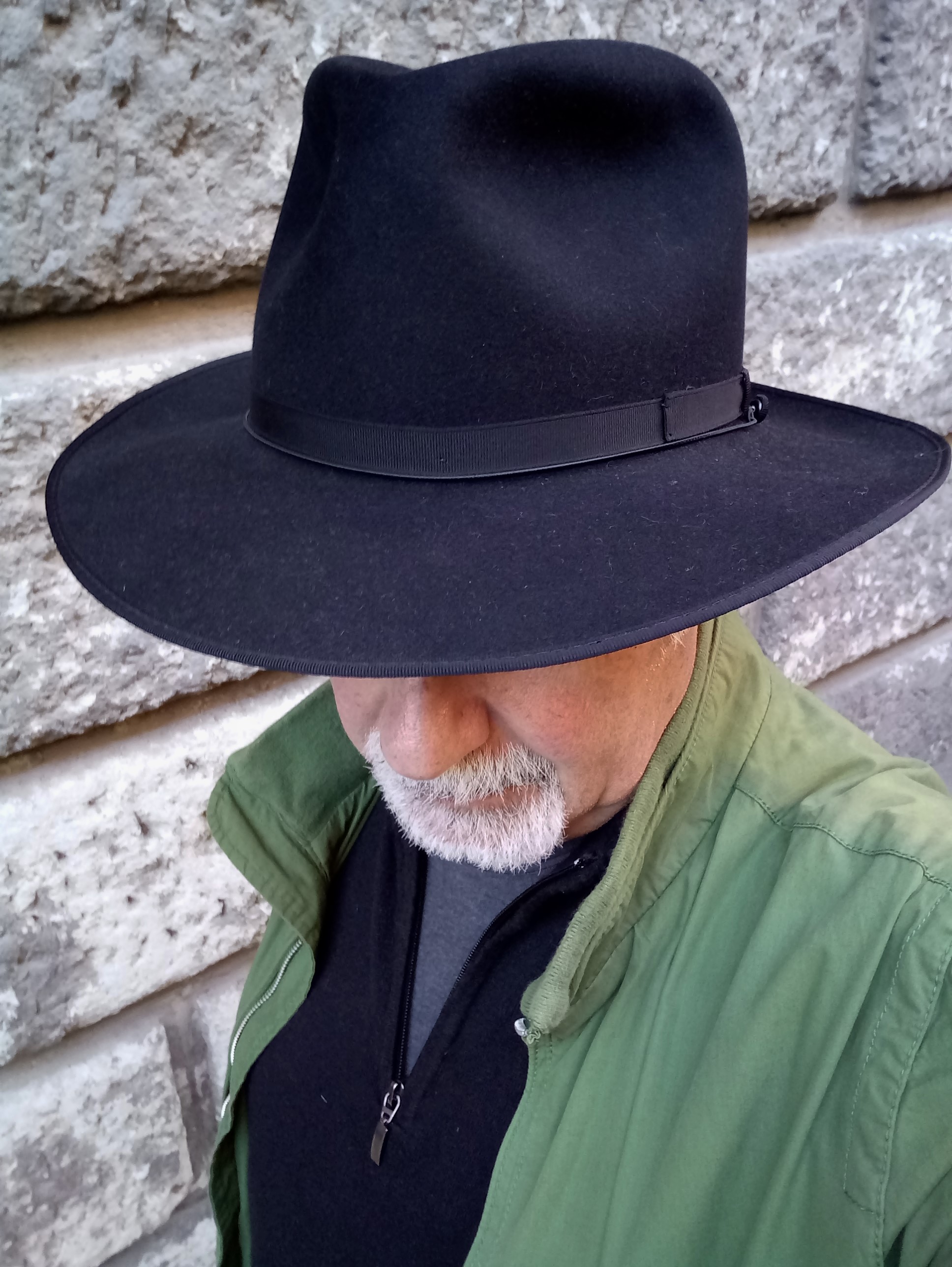 Borsalino largo 1.jpg