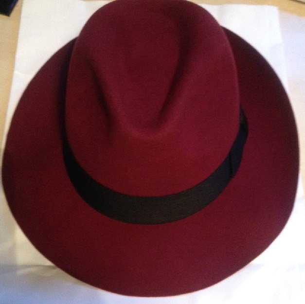 Burgundy Fedora 001.JPG