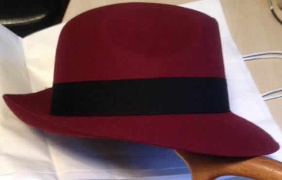 Burgundy Fedora 004.JPG