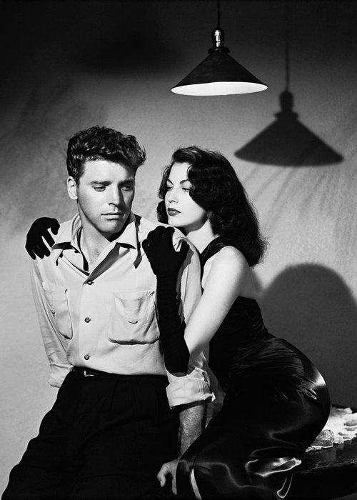 burt-lancaster-and-ava-gardner-in-the-killers-1946--album.jpg