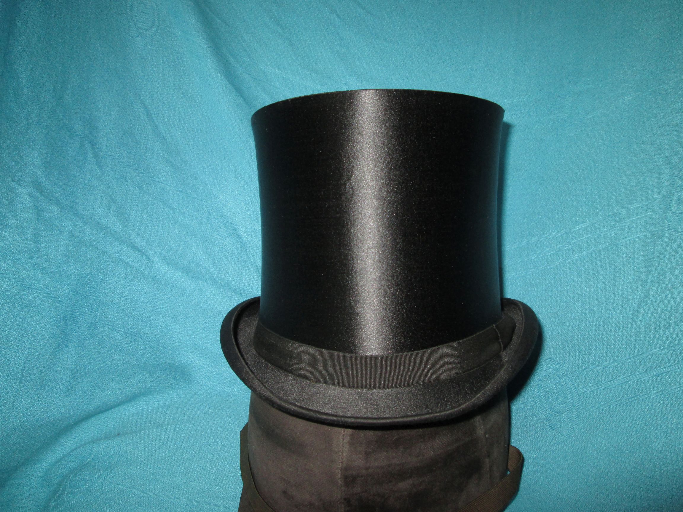 ChapeauClaqueGibus1_1.jpg