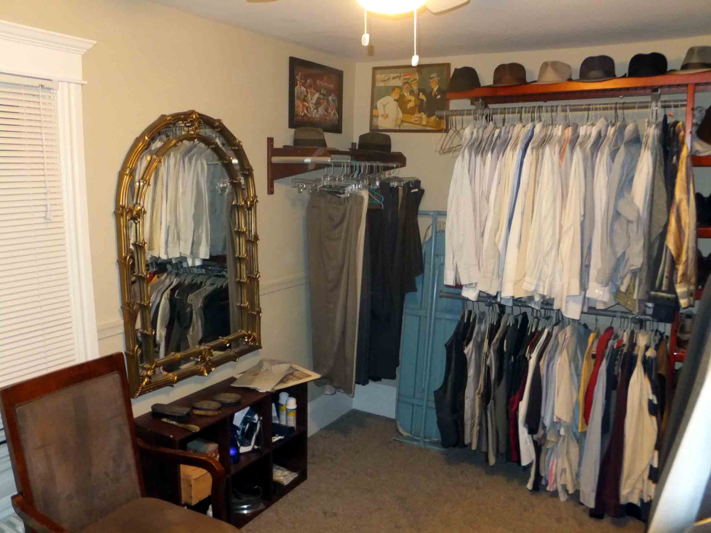 Closet 02.JPG