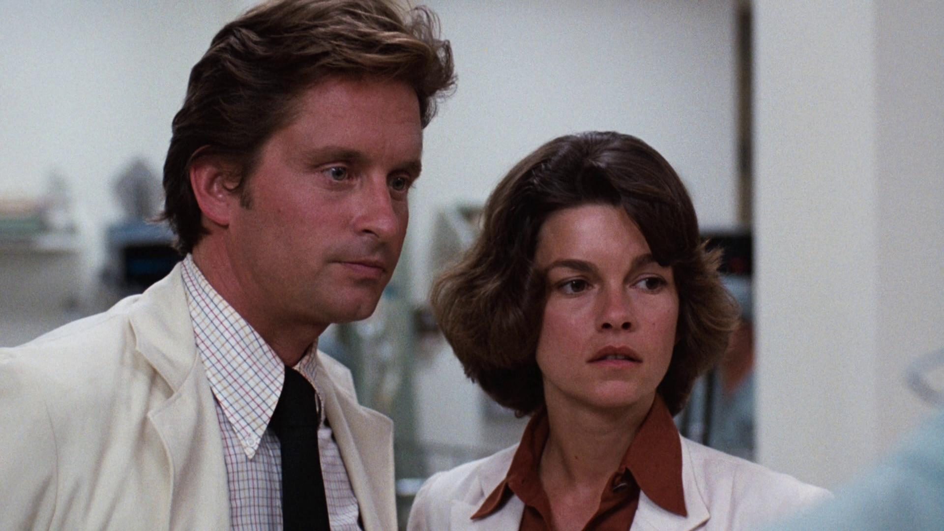 coma-1978-michael-douglas-genevieve-bujold-max.jpg