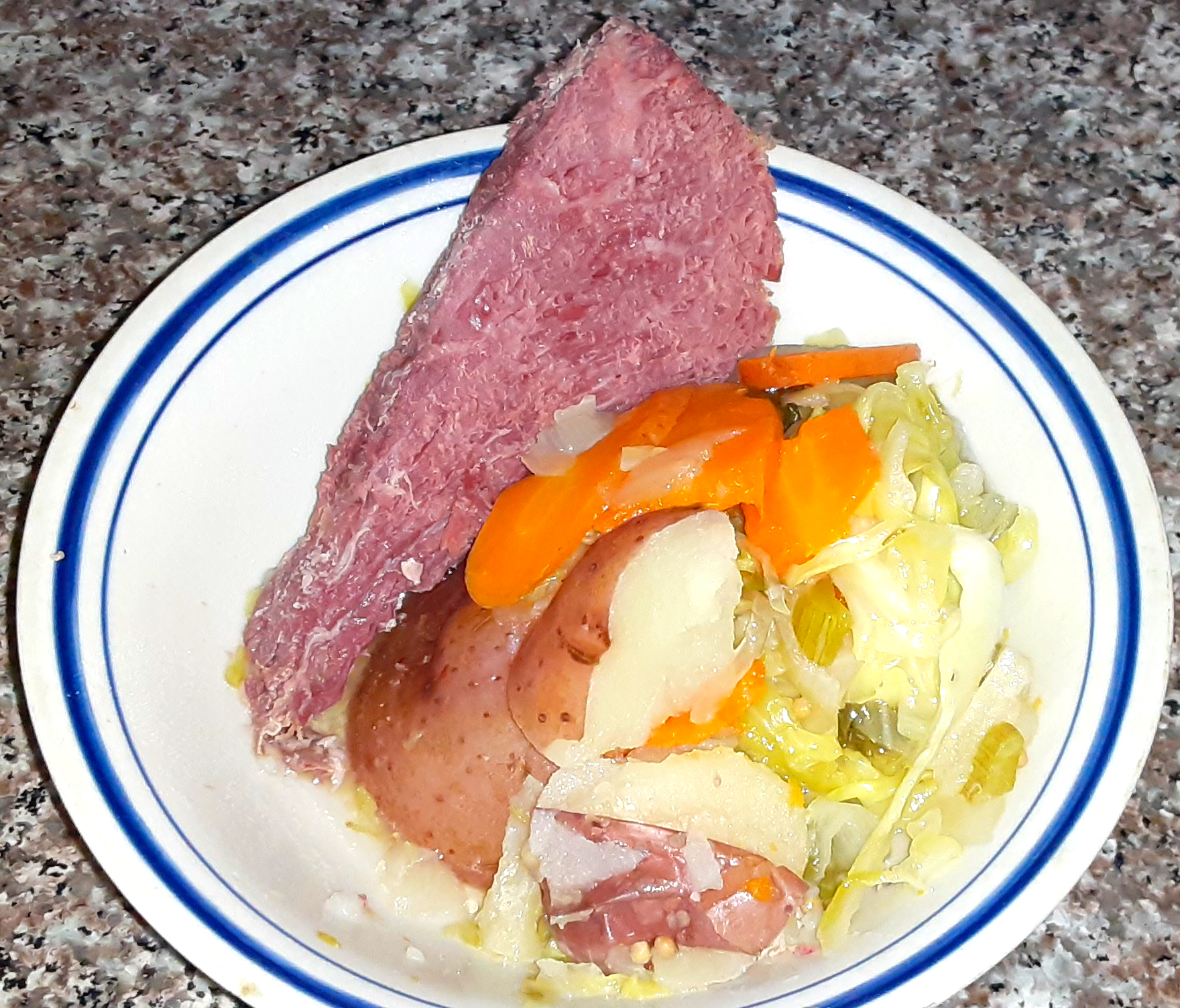 cornbeef cabbage carrot potato.jpg