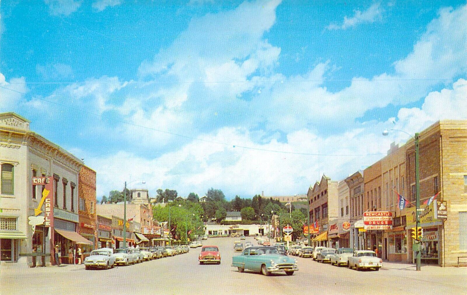 Crums_Department_Store_Newcastle_1950s_Postcard.jpg