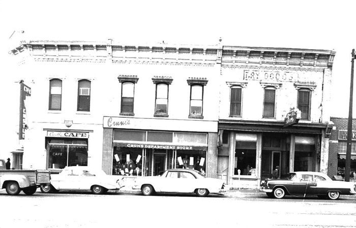 Crums_Department_Store_Newcastle_Late_1950s.jpg