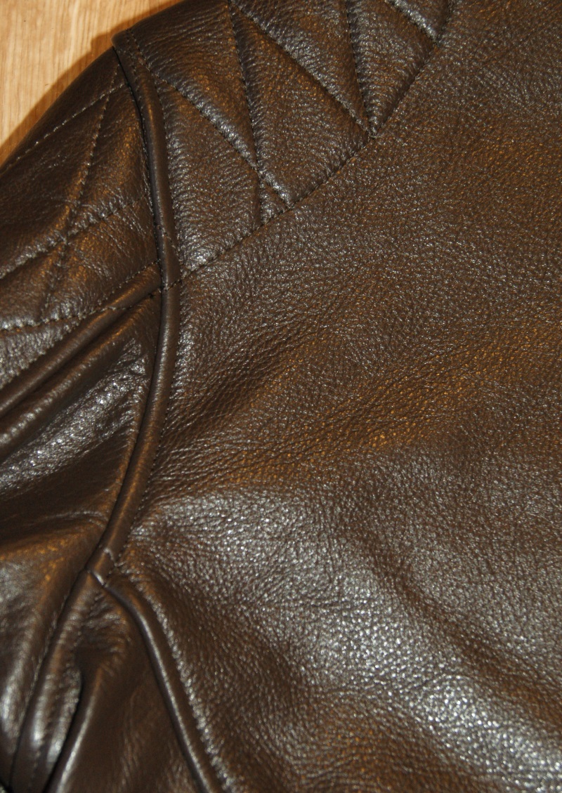 Custom Vanson Comet PLU-3 Quilted Dark Brown Cowhide upper back.jpg