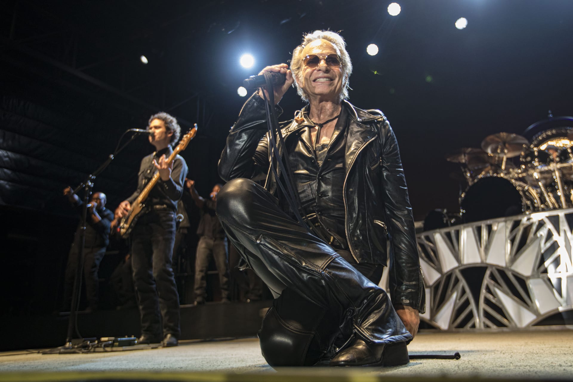 david-lee-roth-performs-at-humphreys-concerts-by-the-bay-1068429.jpg