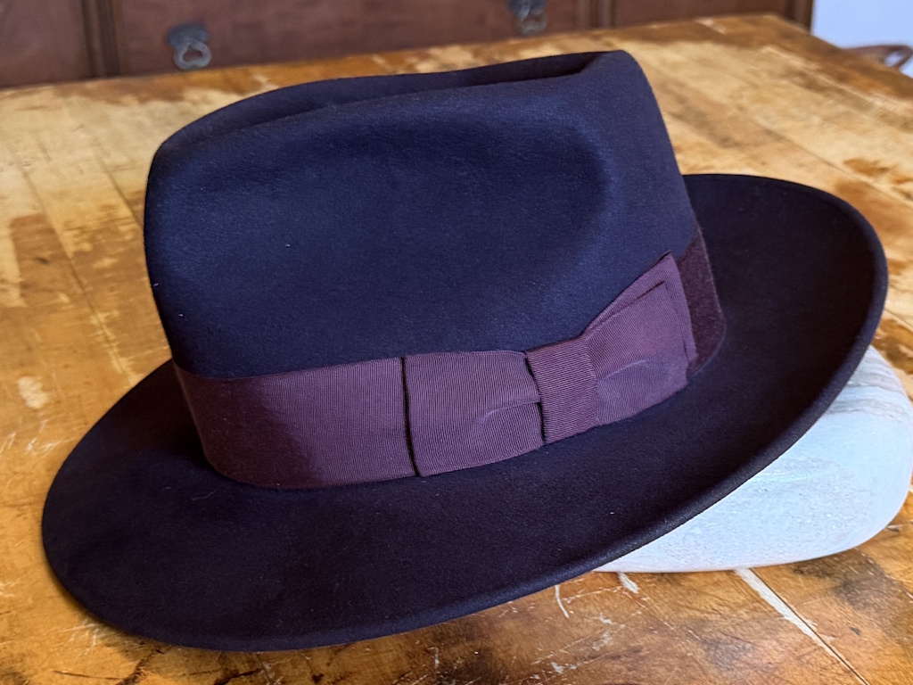 Dr Max oxblood Optimo (2).JPG