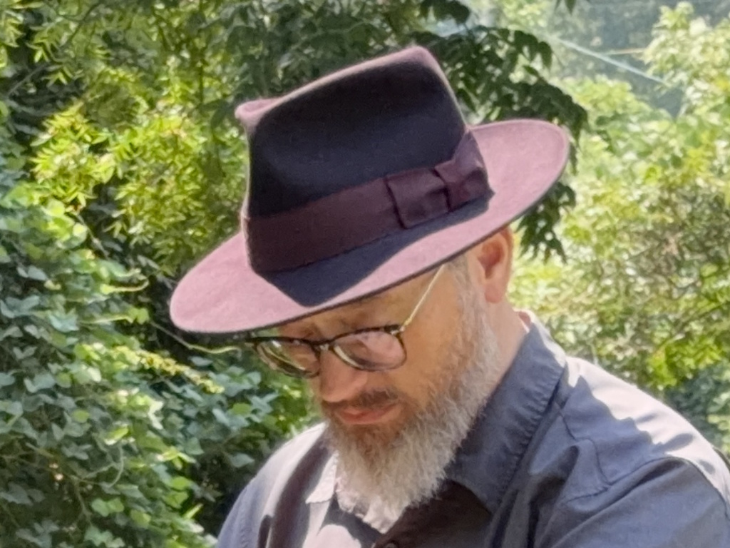 Dr Max oxblood Optimo (8).JPG
