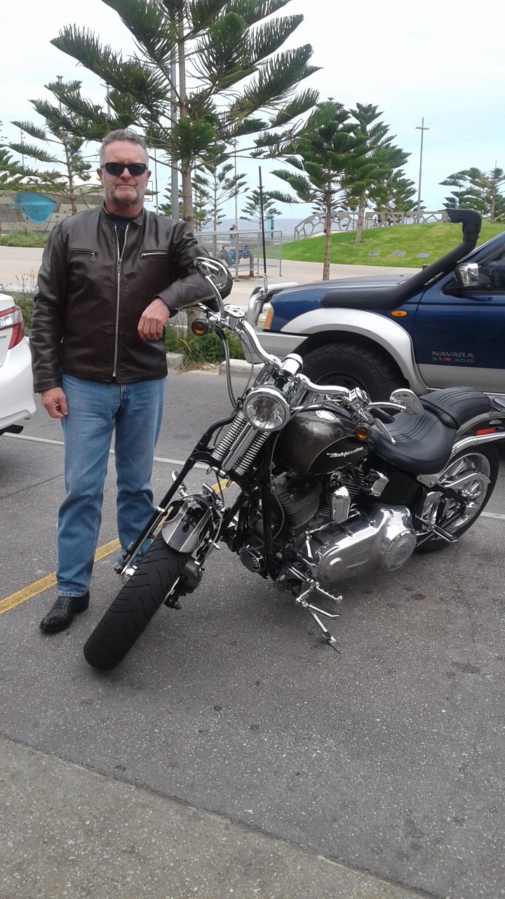 Excelled cafe  Racer at Scarboro beach.jpg