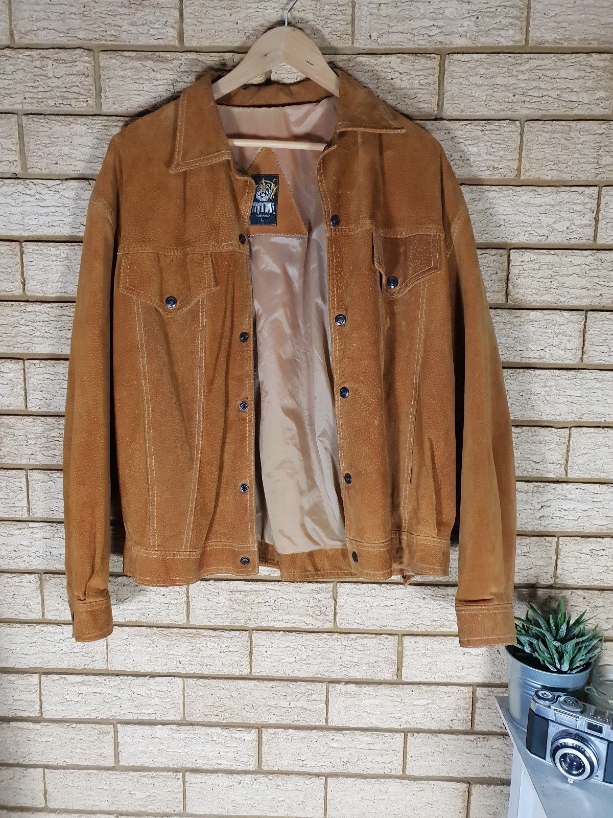 Frantik Australia suede jacket 1.jpg