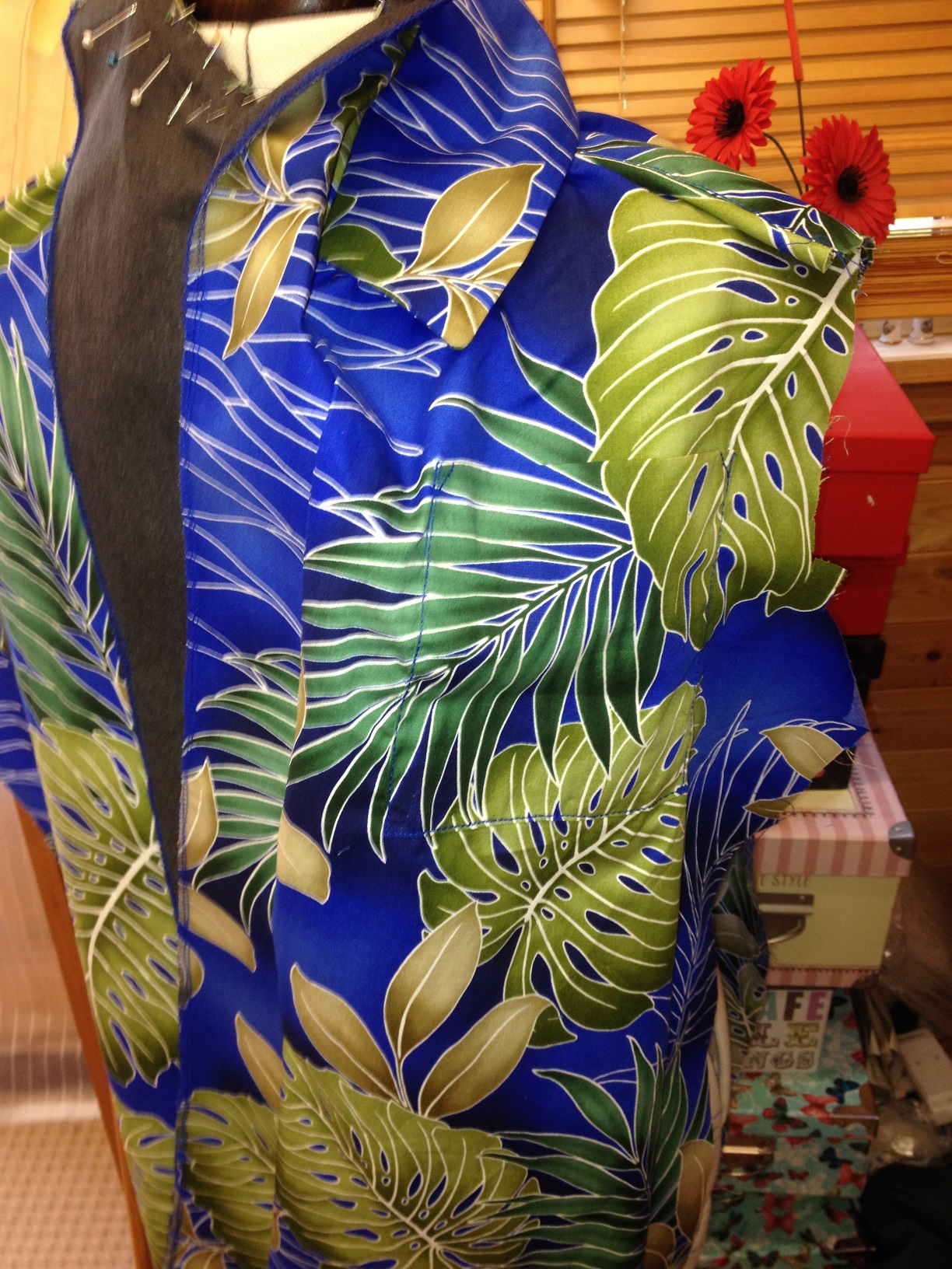 gary's aloha shirt 002.JPG