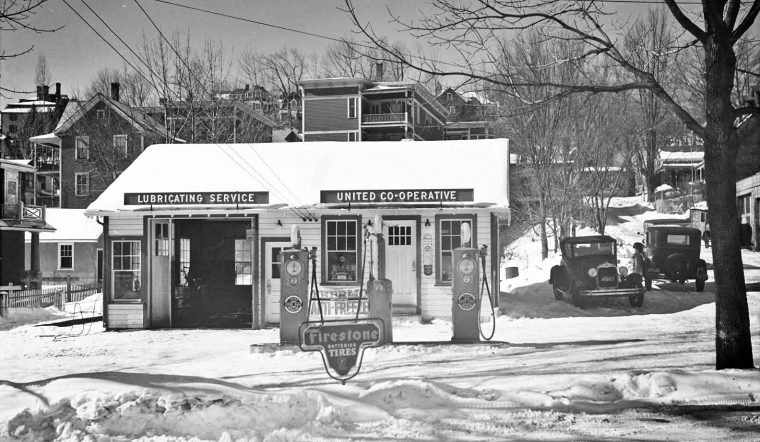 Gasoline-filling-station-new-england-model-a-fords-circa-1930-760x442.jpg