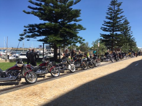 Harleys at Coogee 7th Nov 20.jpg