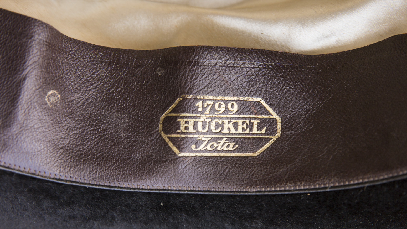 huckel jota seal_10.jpg