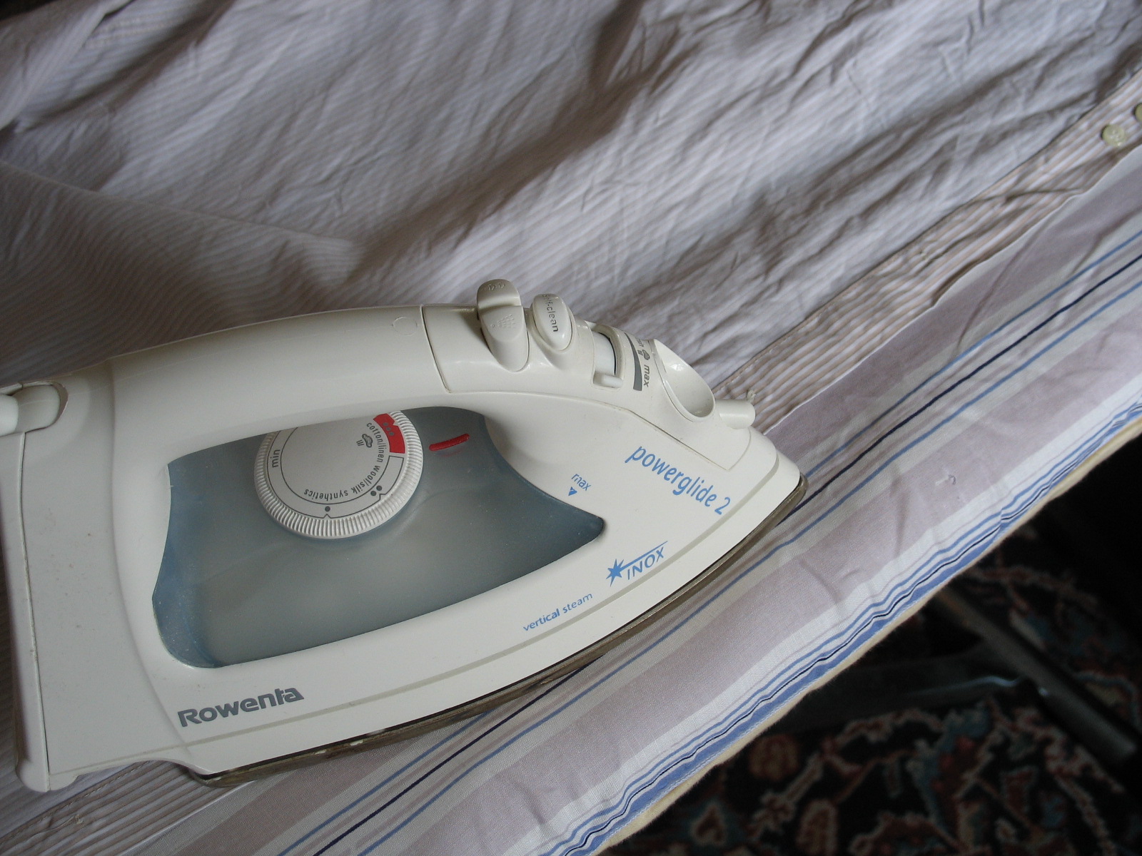 Ironing1.JPG