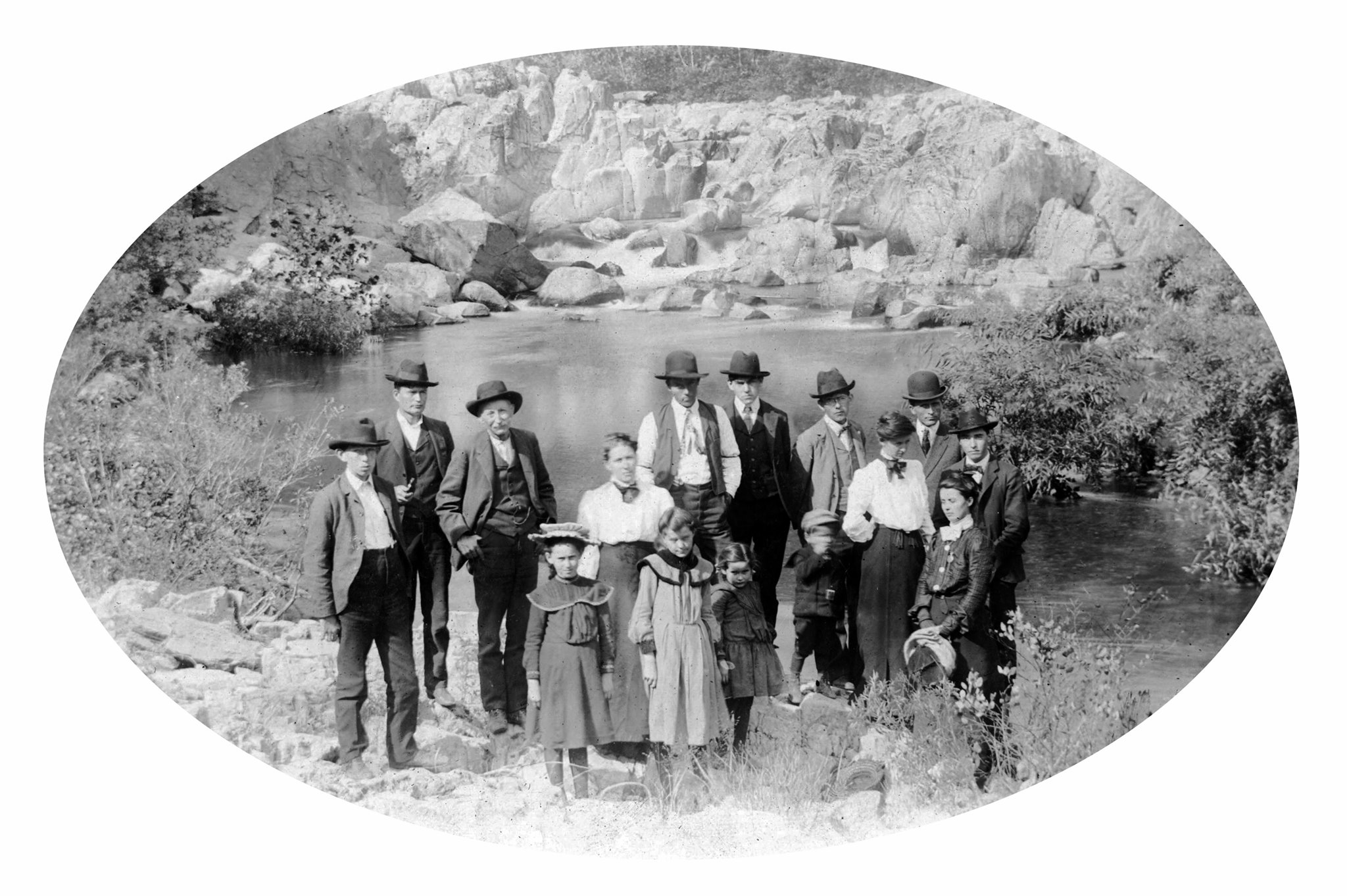 Johnson_Shut_Ins_1902.jpg