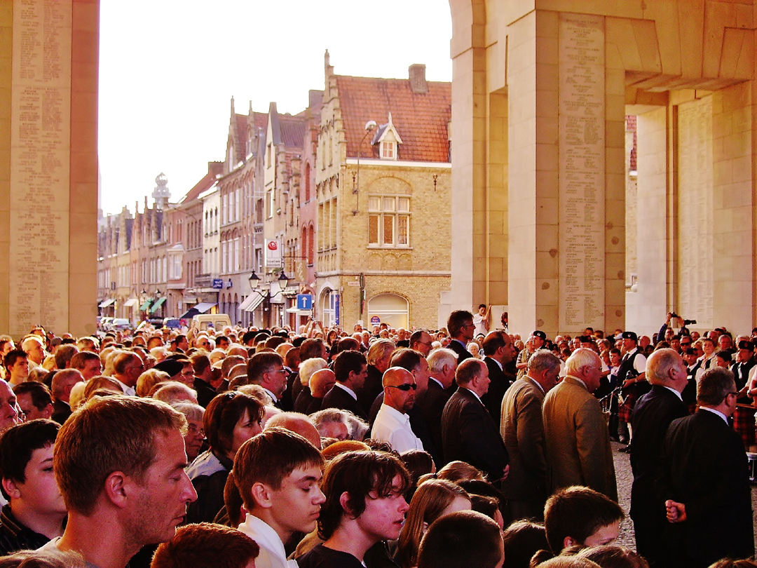 juni2006USMeninGate10 small.jpg