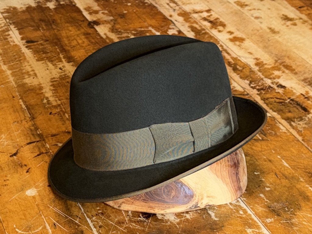 Leonard hats depop 09-13-2026 (1).JPG