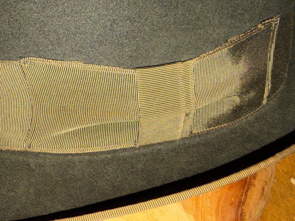 Leonard hats depop 09-13-2026 (3).JPG