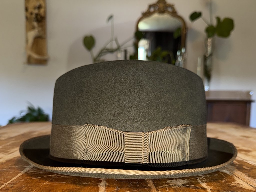 Leonard hats depop 09-13-2026 (6).JPG