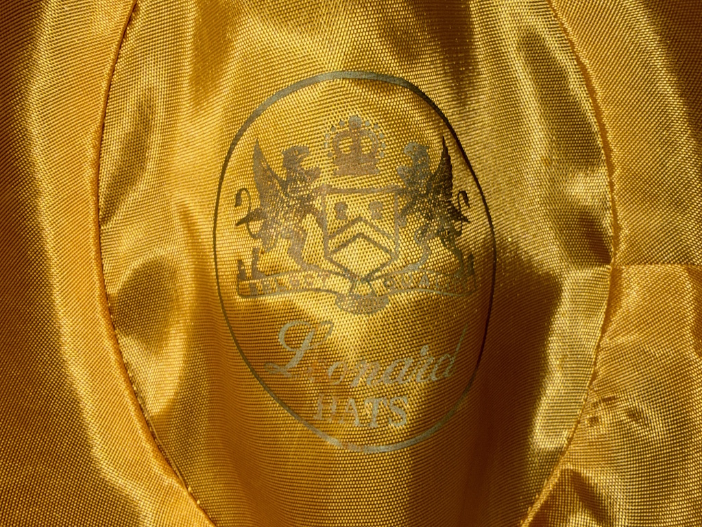 Leonard hats depop 09-13-2026 (8).JPG