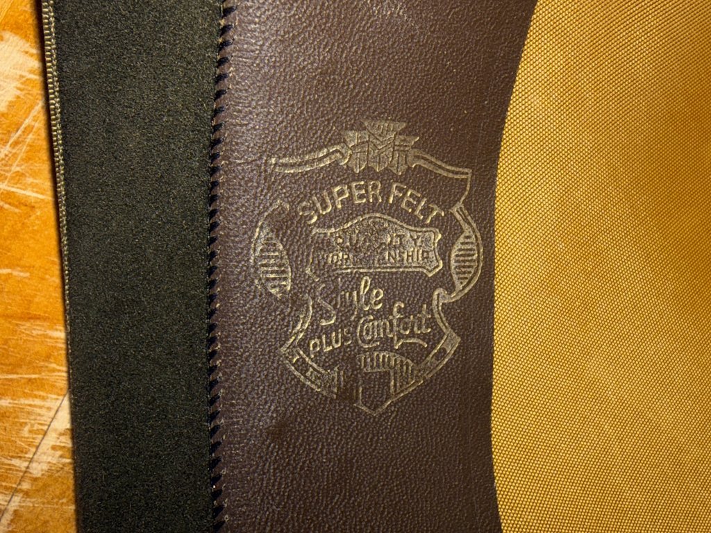 Leonard hats depop 09-13-2026 (9).JPG