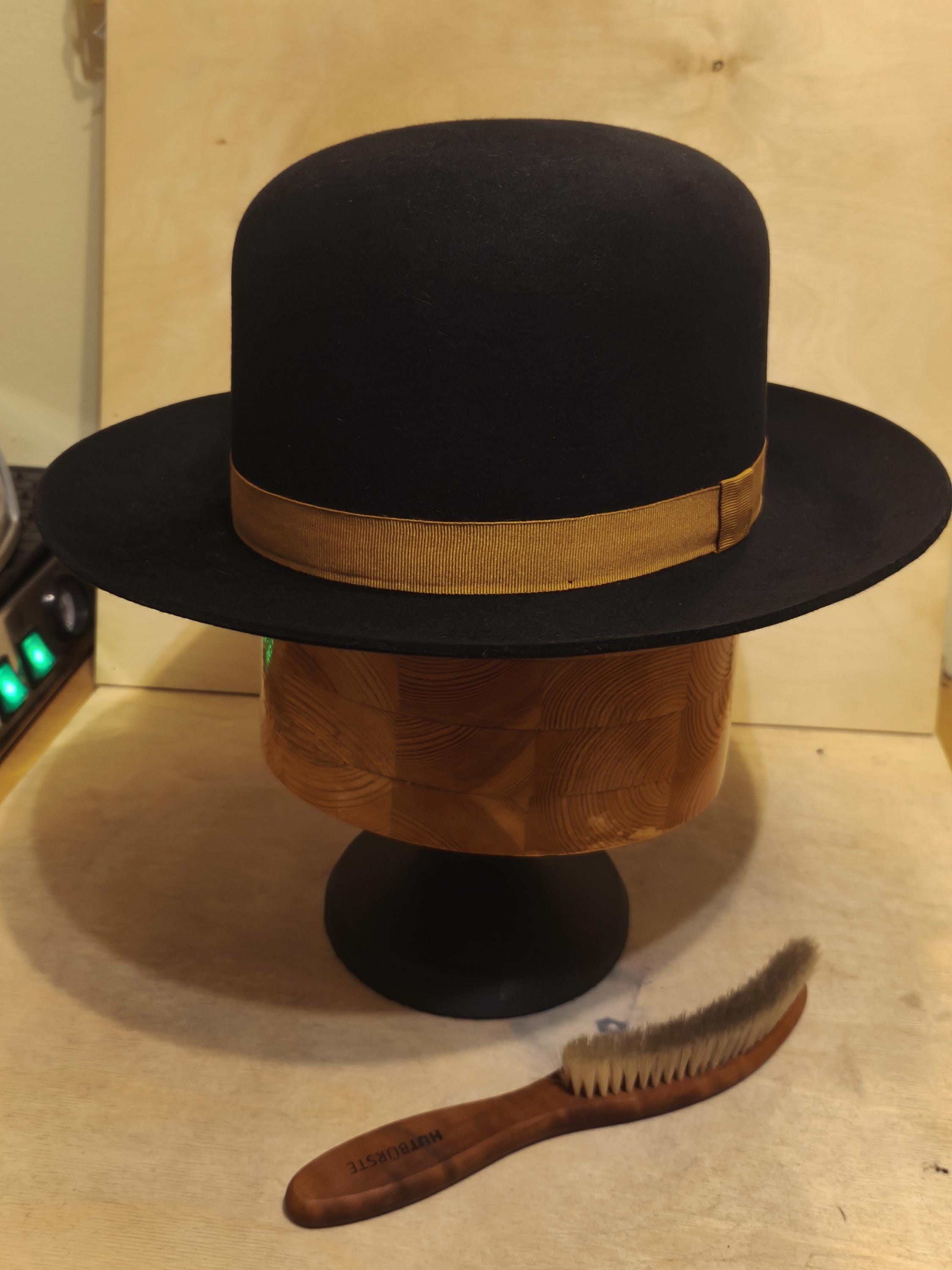 new hat open crown.jpg