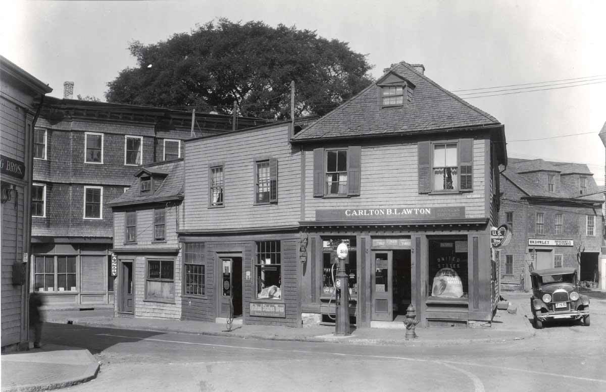 Newport Rhode Island Gas Station..jpg