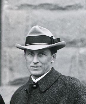 OAC Regents c1915 Flashy guy hat 350x.jpg