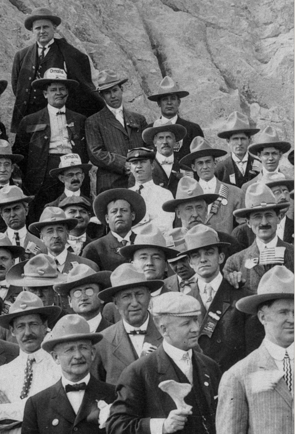 omaha_businessmen_in_rattlesnake_buttes_wyoming_1906_zoom2.JPG