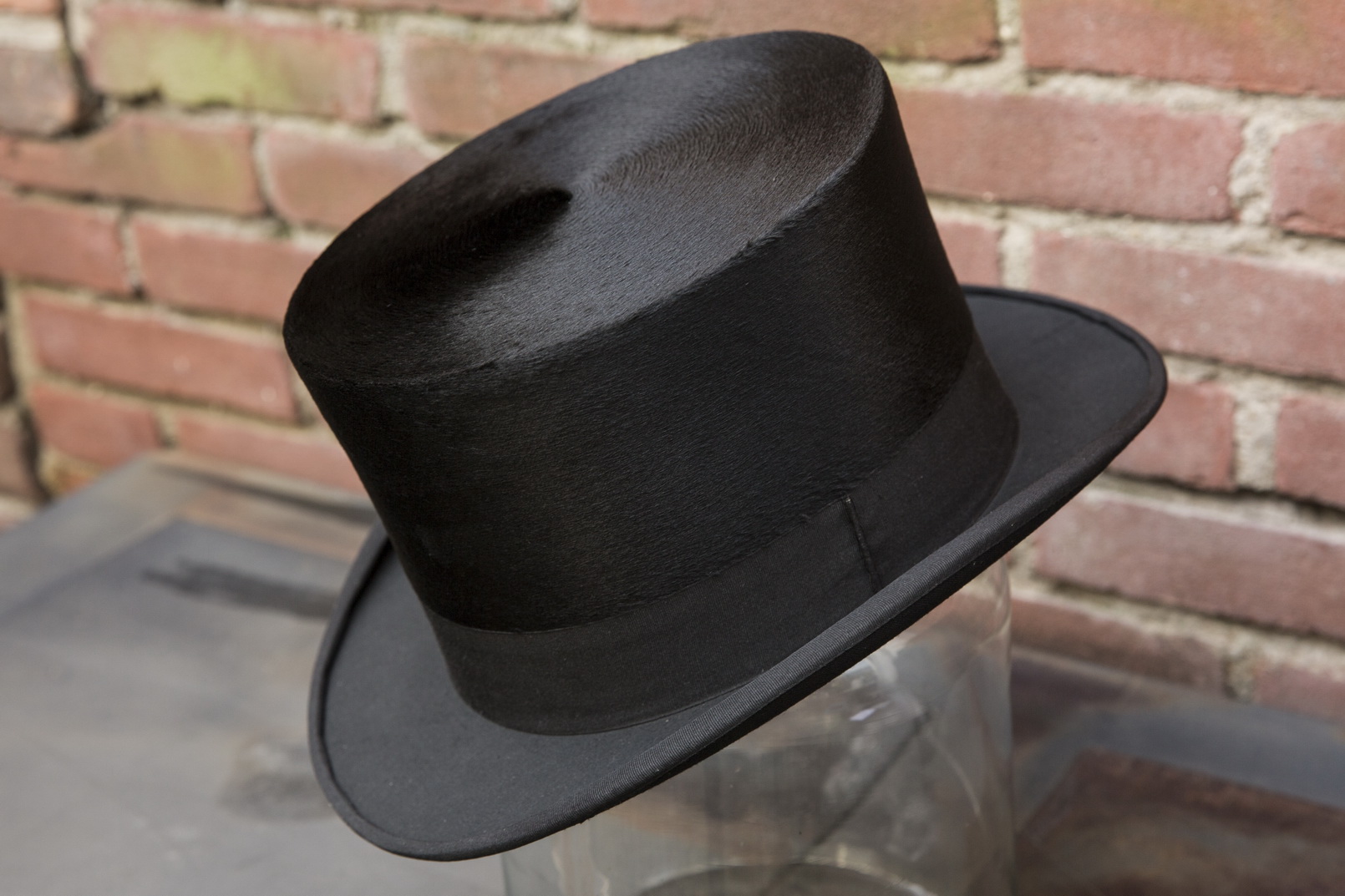 pc tophat60_01.jpg