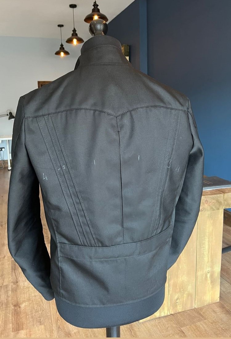 Peter Tailor Back.jpg