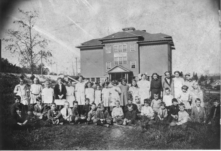 Phinney Neighborhood Association historic photo.jpg