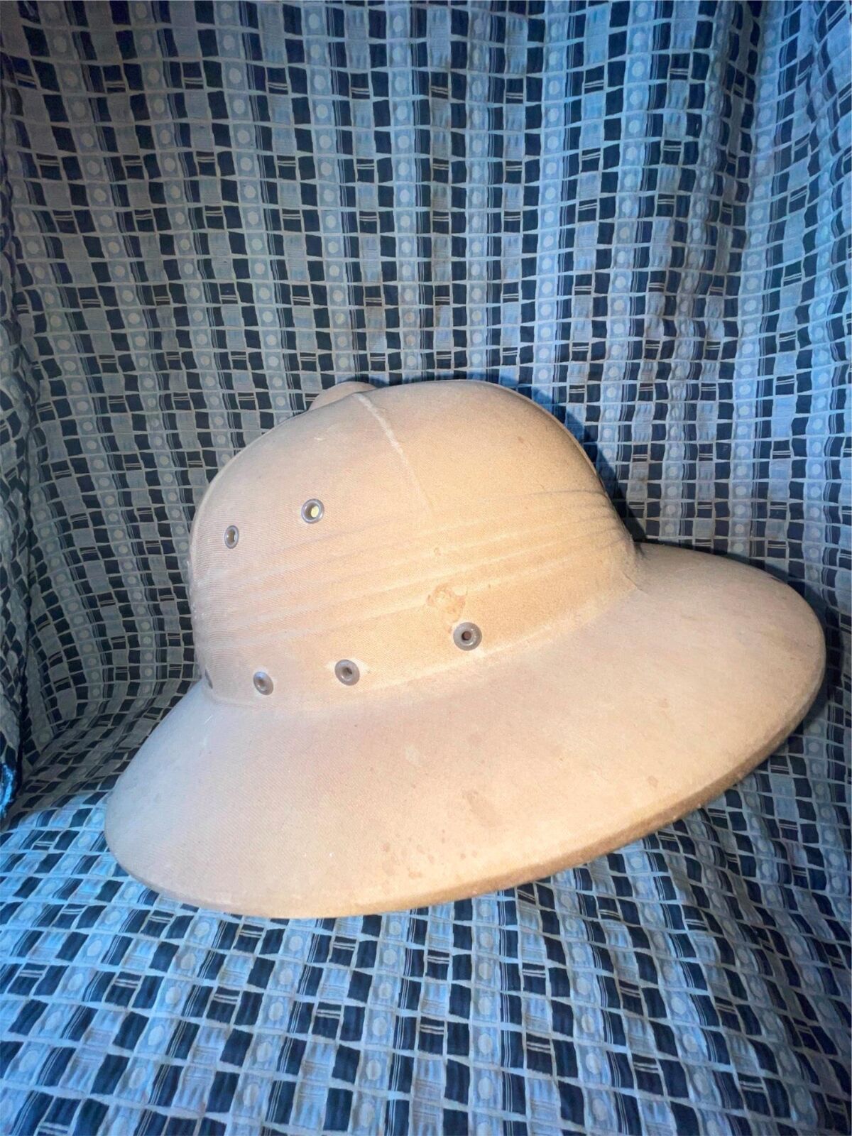 Pith helmet  - mine 1.jpg